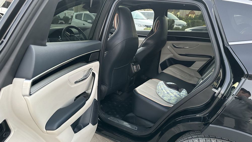 Byd song plus flagship