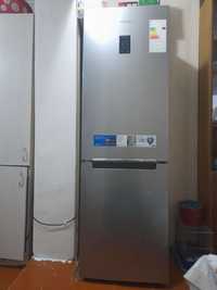 Новый Холодилник SAMSUNG