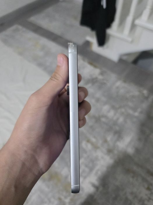 S23fe sotiladi 8/128