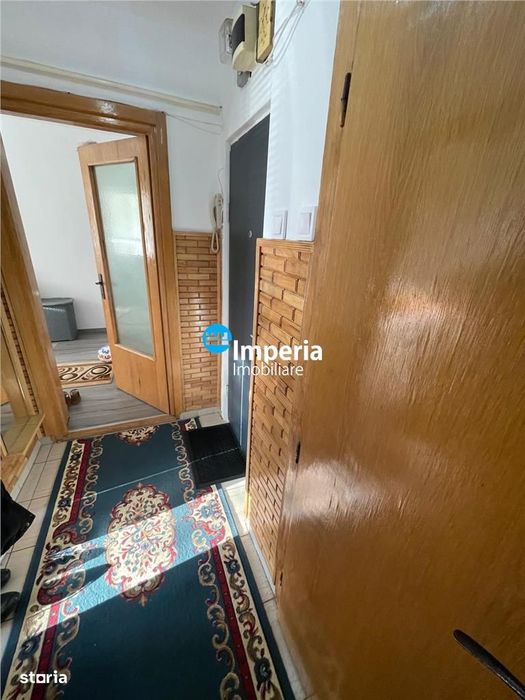 Apartament 3 camere semidecomandat, 67 mp, Podu Ros!