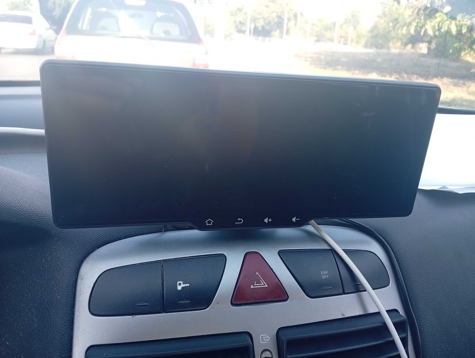 Мултимедия за кола