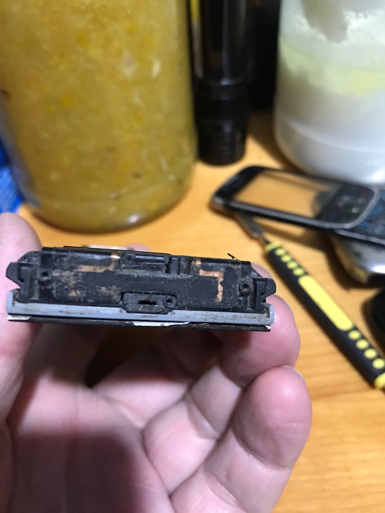 Продаеться Nokia X6-00