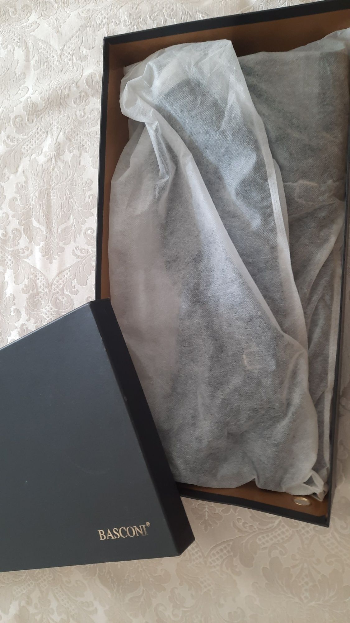 Сапоги кожаные BASCONi, зима, размер 38, продам за символичную сумму,