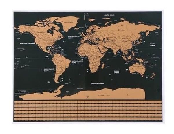 Harta lumii razuibila cu tub cadoul perfect pentru calatori