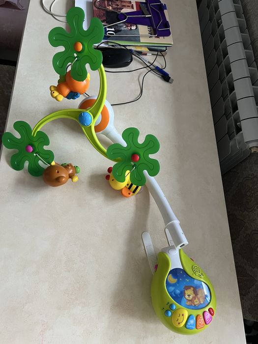 Мобиль на детскую кроватку