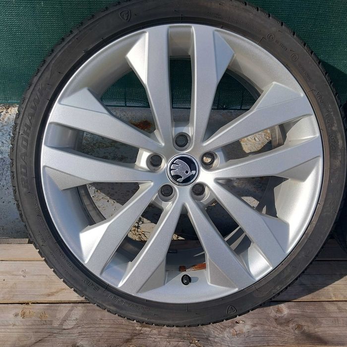 Джанти с гуми 17" Skoda Fabia
