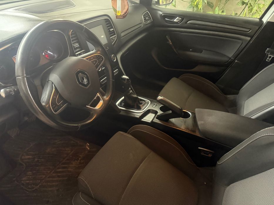 Vând Renault Megane IV 1.5 dci Euro 6