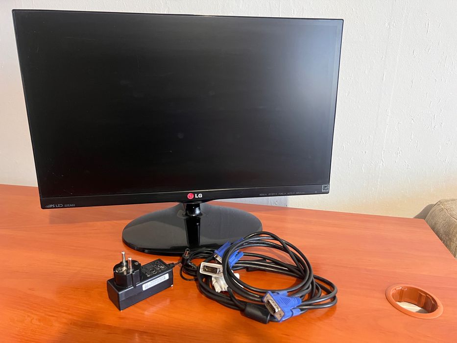 Продавам Монитор LG 22EA63V-P - 21.5 инча IPS матрица