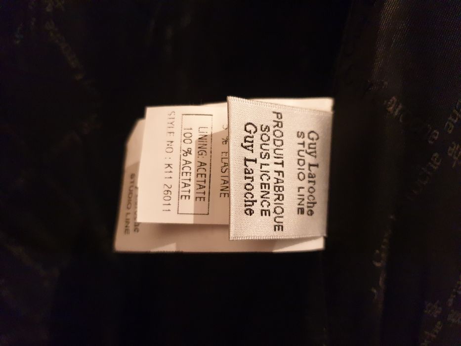 Дамско черно вталено палто Guy Laroche, размер 42