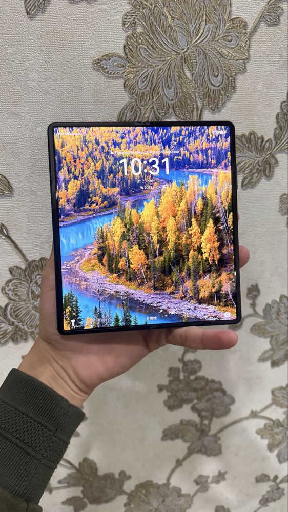 Huawei Mate x2 состояние новый имейка сделано
