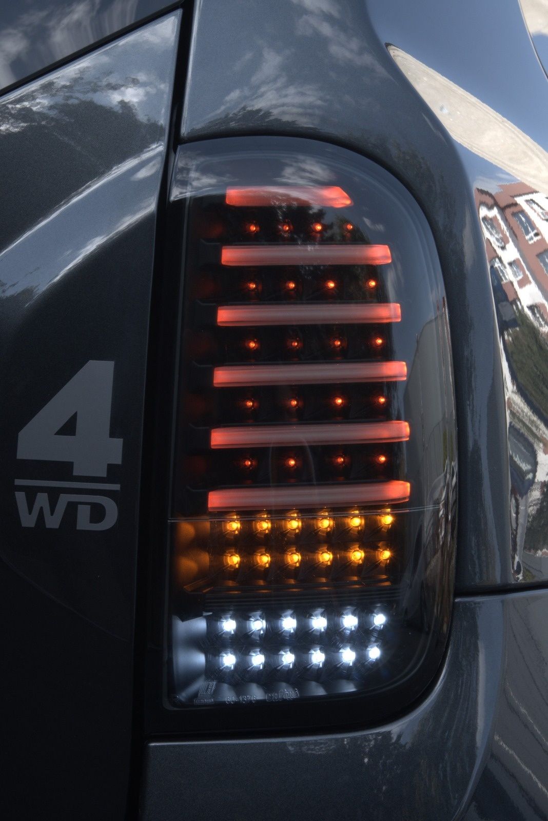 Dacia Duster - stopuri /triple full LED