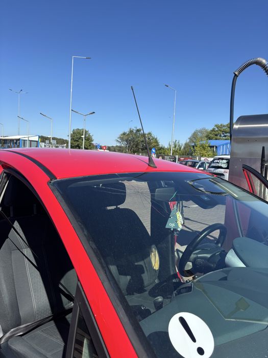 Ford Fiesta Rosu