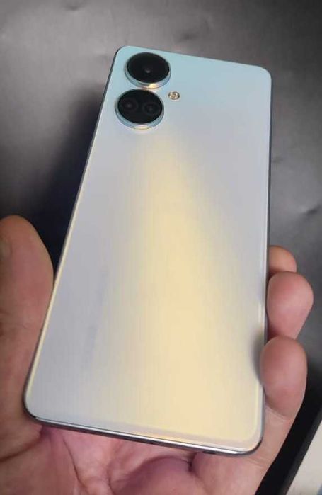 Классный телефон Tecno Camon 19