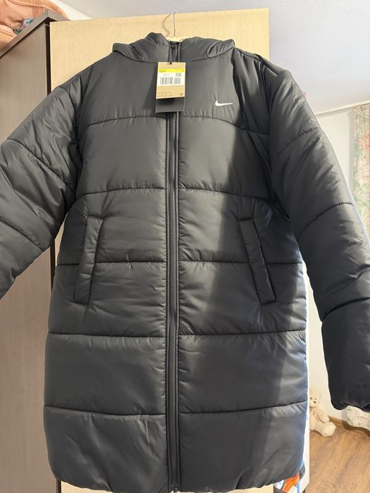 Дамско яке/парка Nike