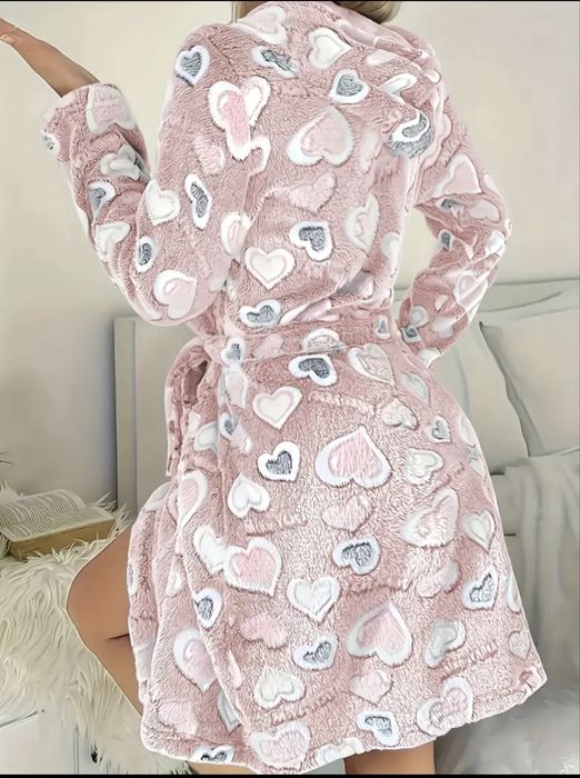 Халати два модела С М размери по 25лв. От 79лв