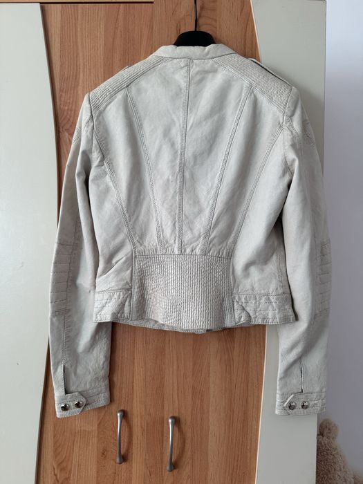 Guess,GAUDI -яке гъши пух