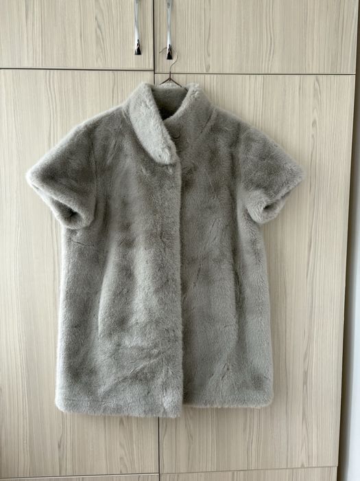 Продам новую жилетку