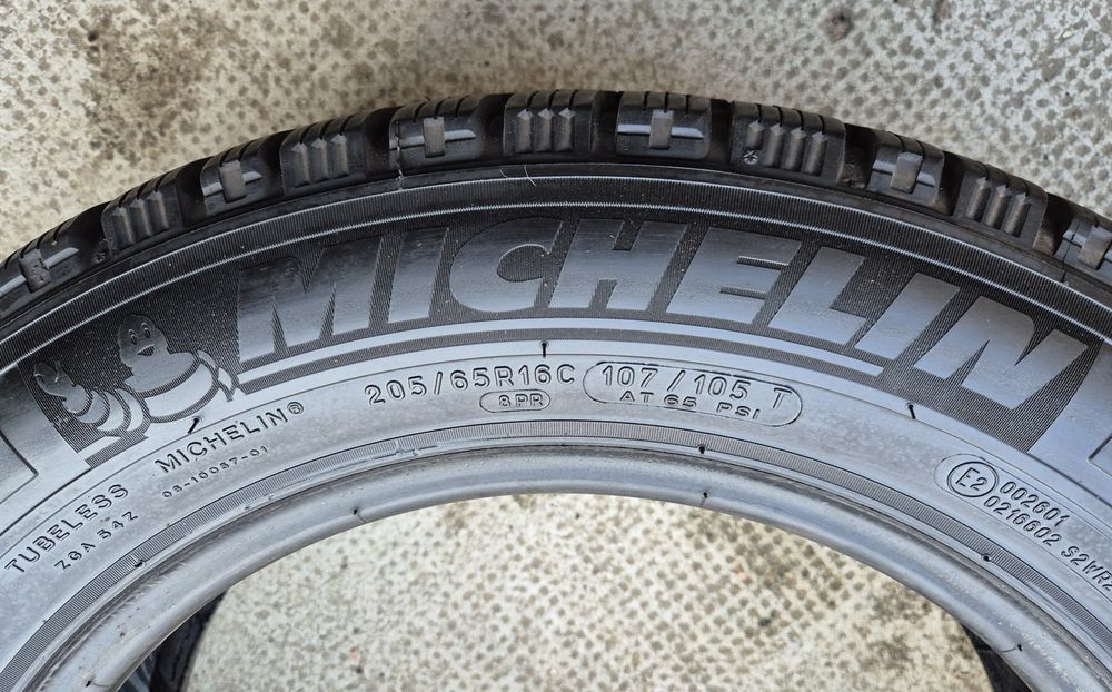 Set 2buc 205/65 R16C Michelin Agilis Alpin M+S iarnă