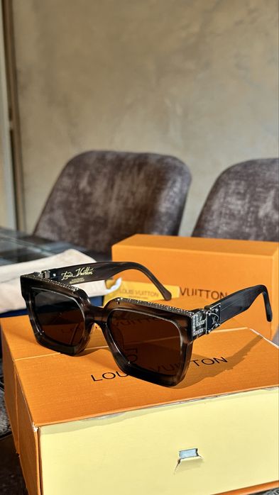 Louis Vuitton 1.1 Millionaires – Grey Marble