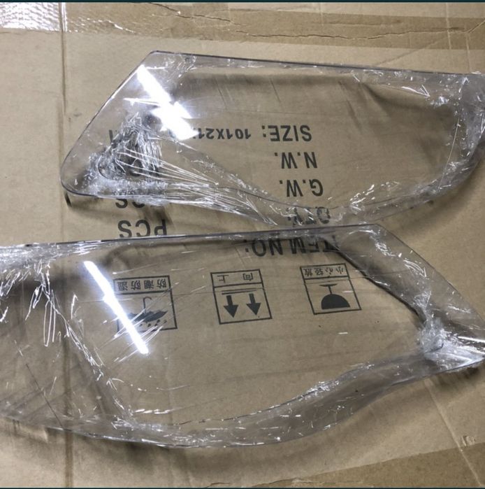 Стекло фары Туарег 06-09 Toureg