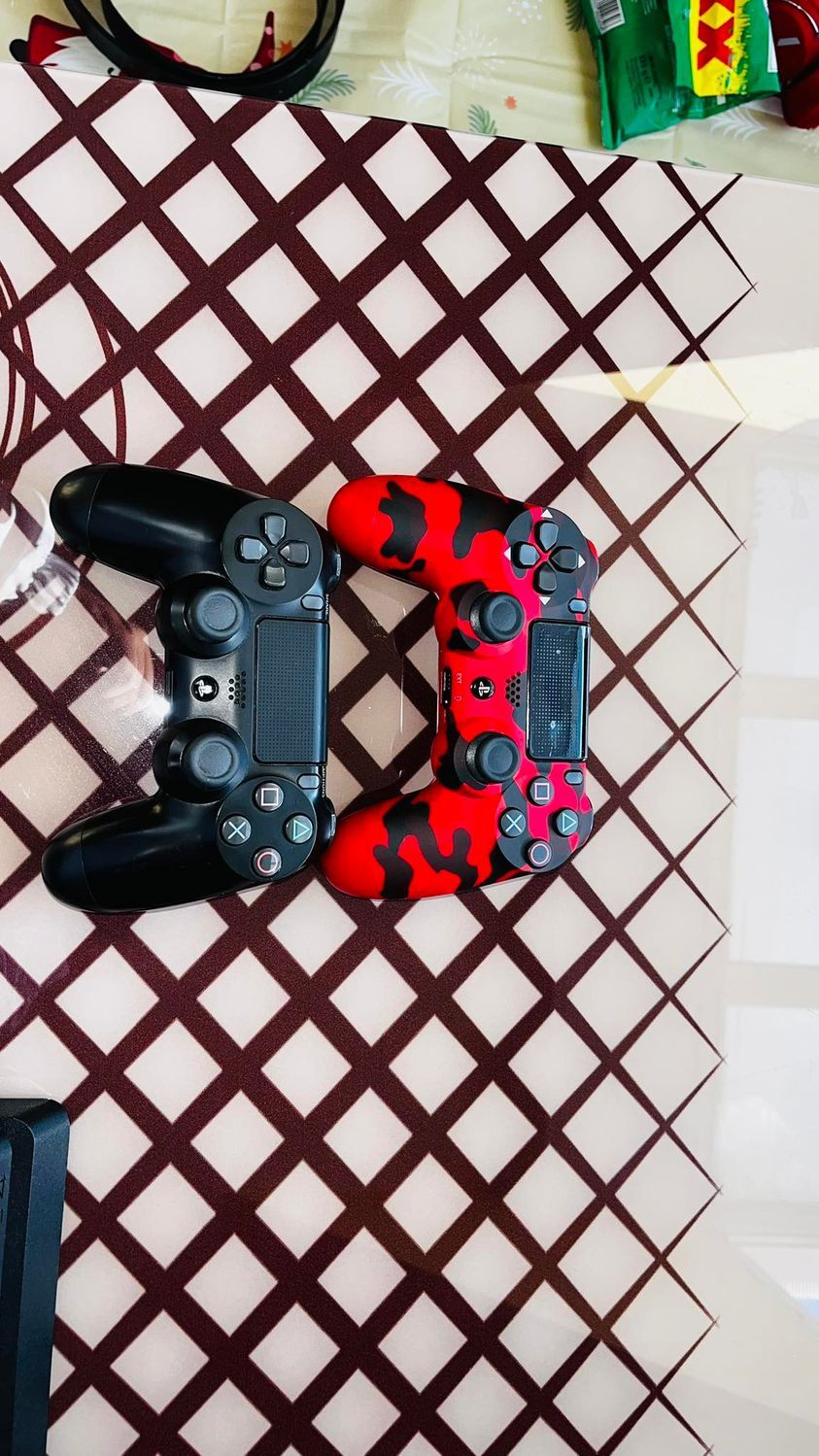 Playstation 4 в добро състояние