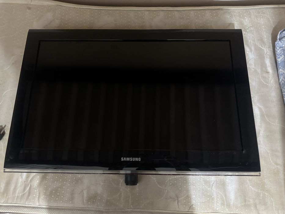 Телевизор на запчасти