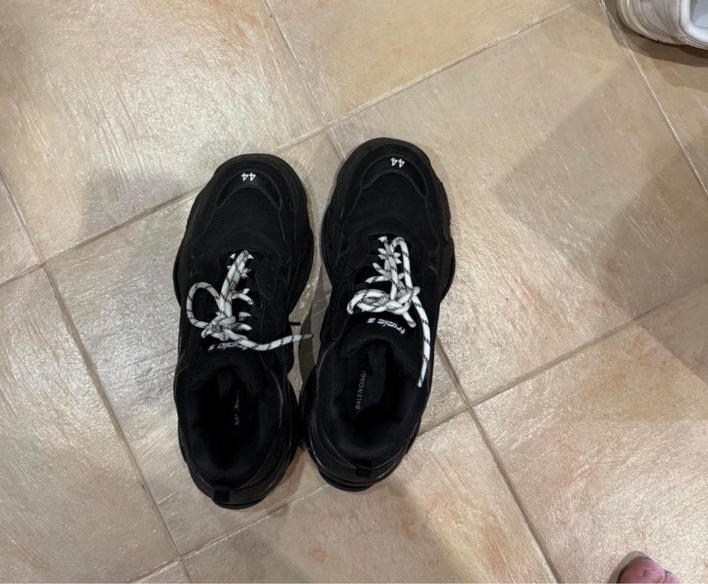 Balenciaga 44 номер