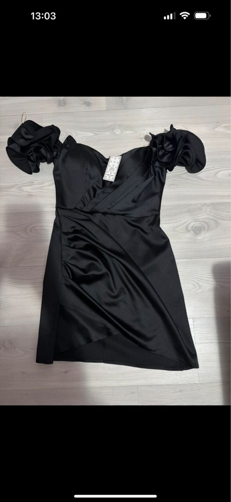 Rochie de seara stramta neagra scurta