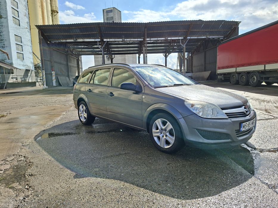 Opel Astra H an 2009