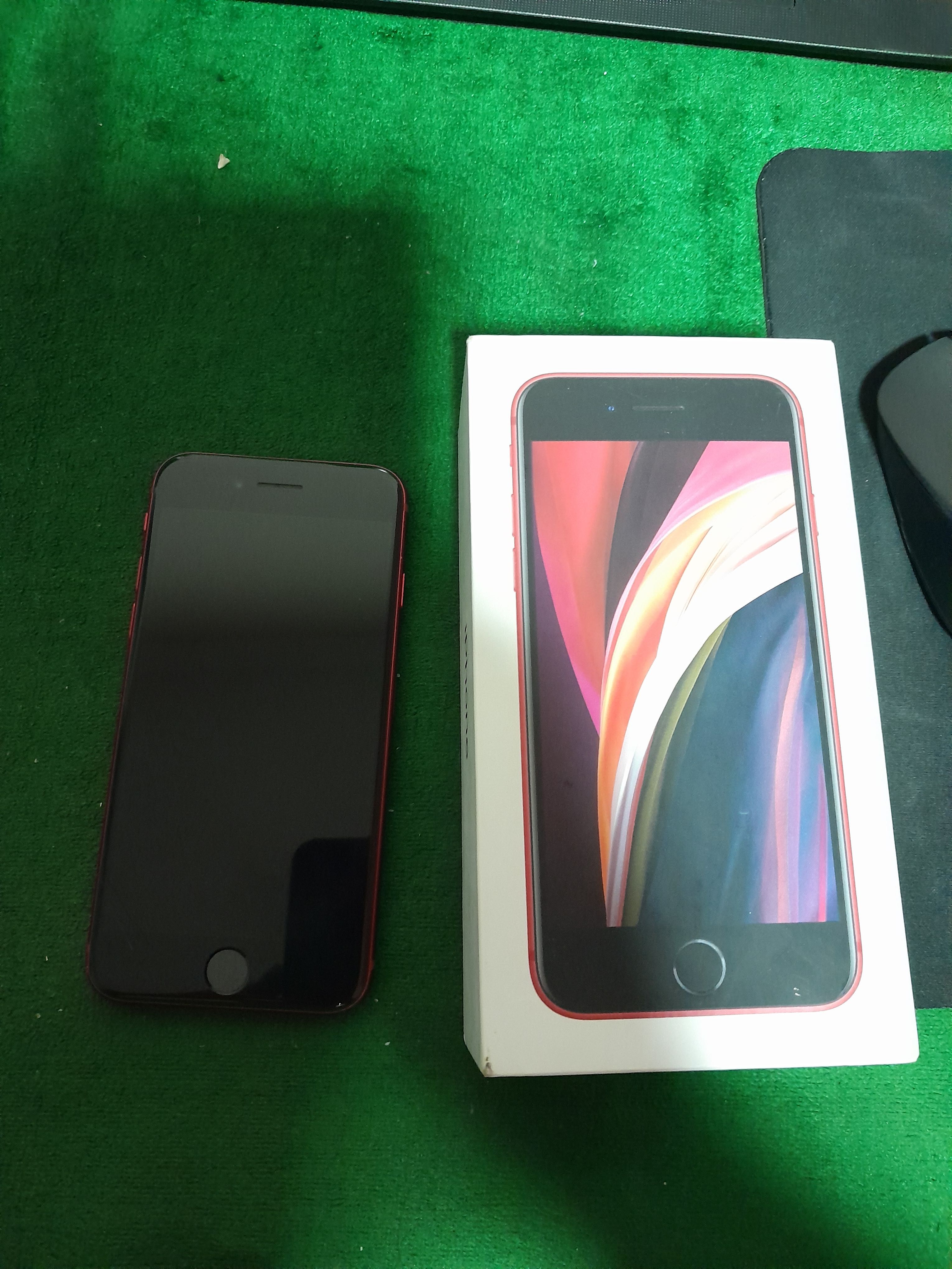 Iphone SE 2020 телефон