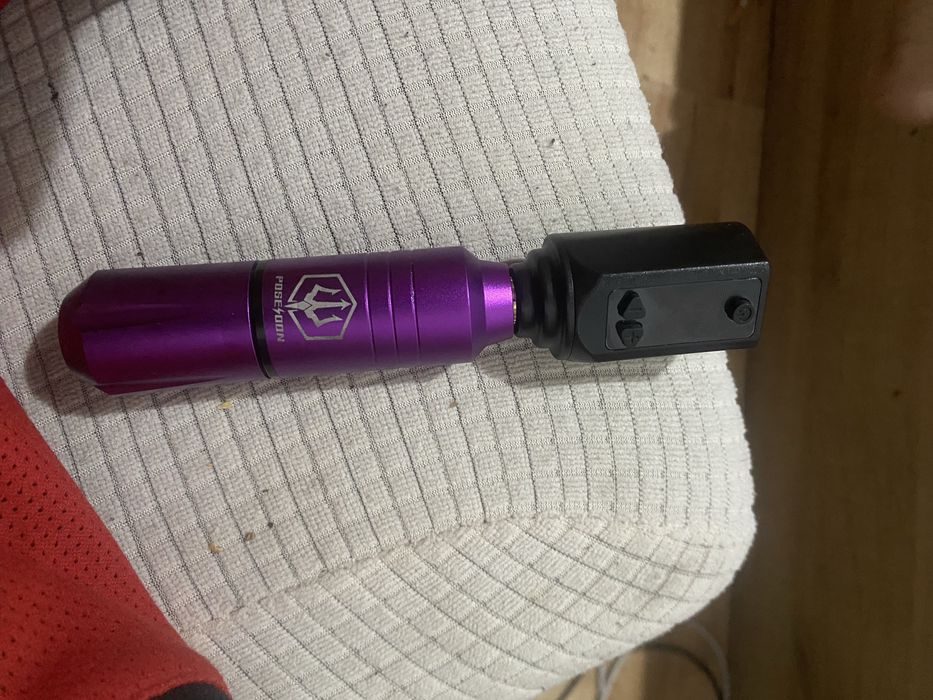 Vând aparat de tatuat