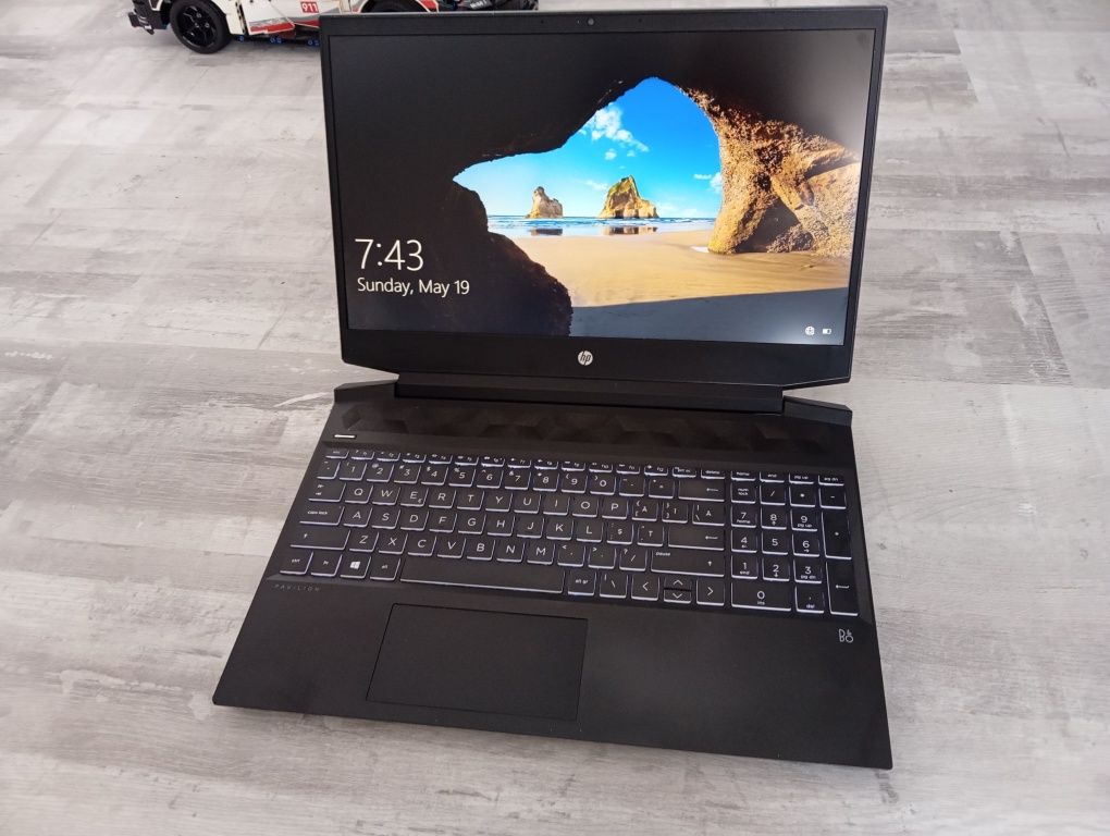 Laptop Gaming HP 15.6"