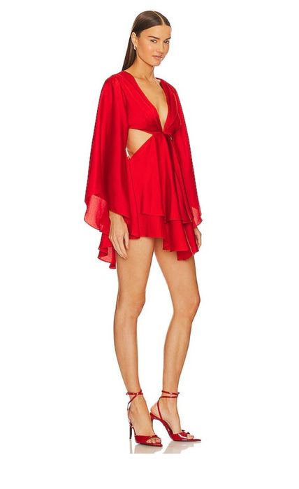 Червена рокля перфектна