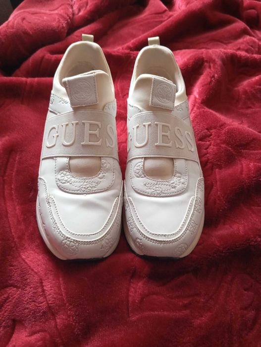 Adidași Guess , 2 perechi