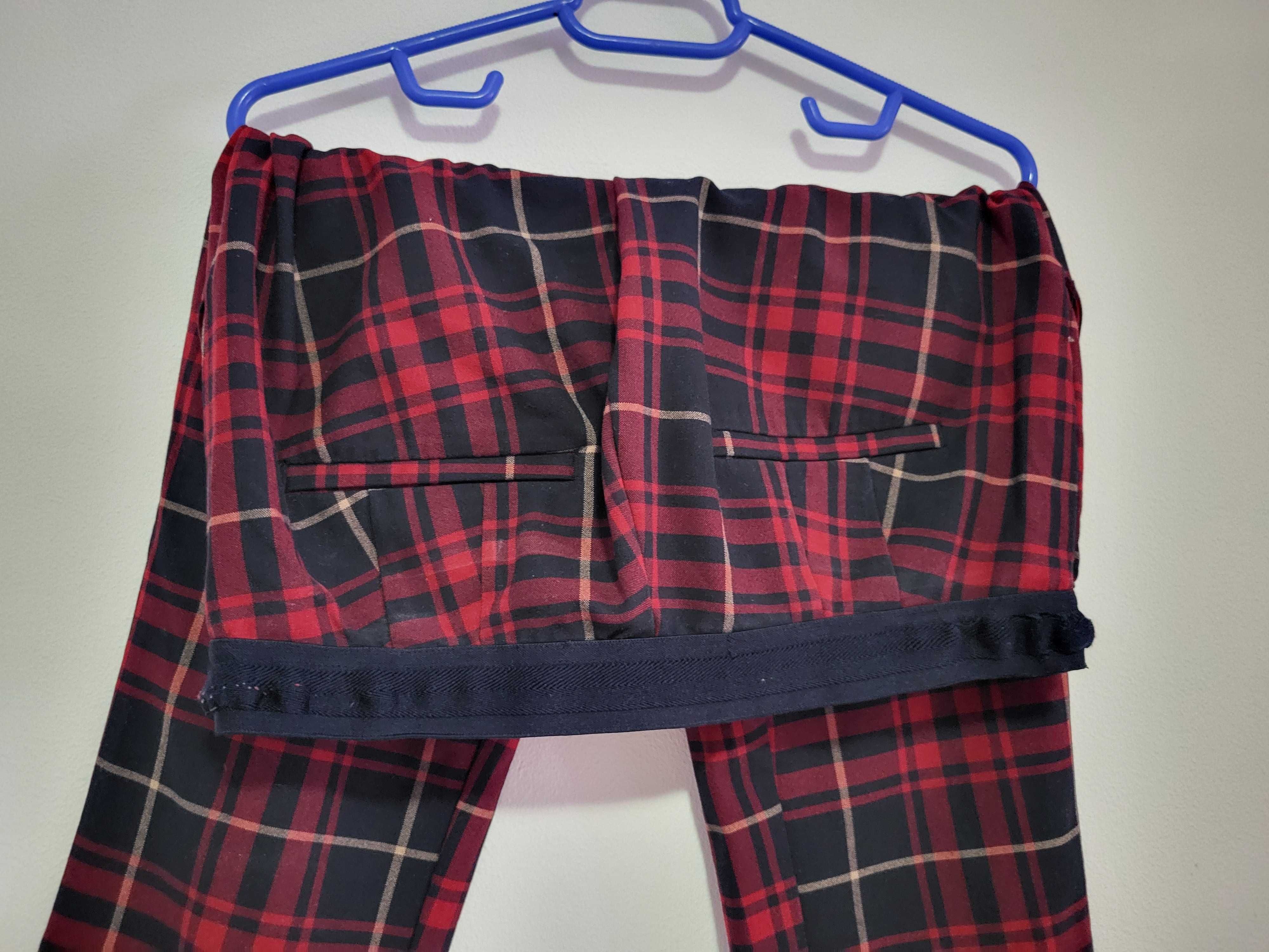 Pantaloni dama  Zara