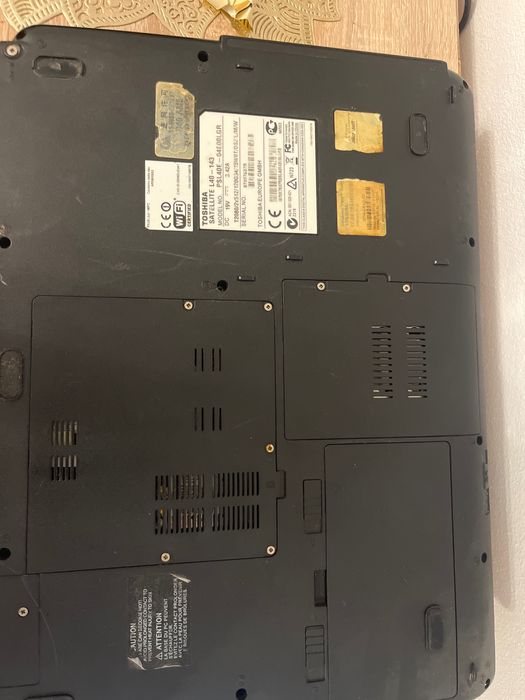 Toschiba notebook lapttop