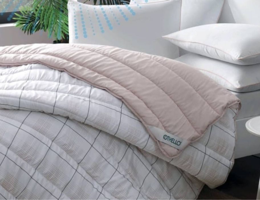 Одеяло с простыней и наволочкой