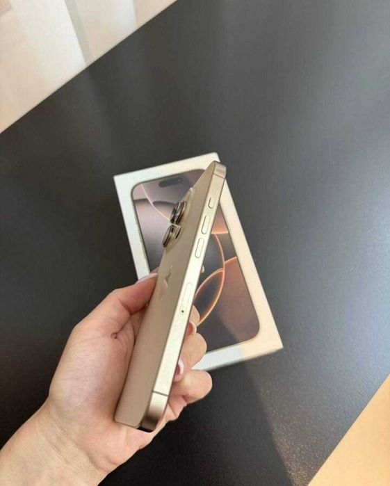 VÂND URGENT iPhone 16 Pro - NOU, SIGILAT, Nefolosit