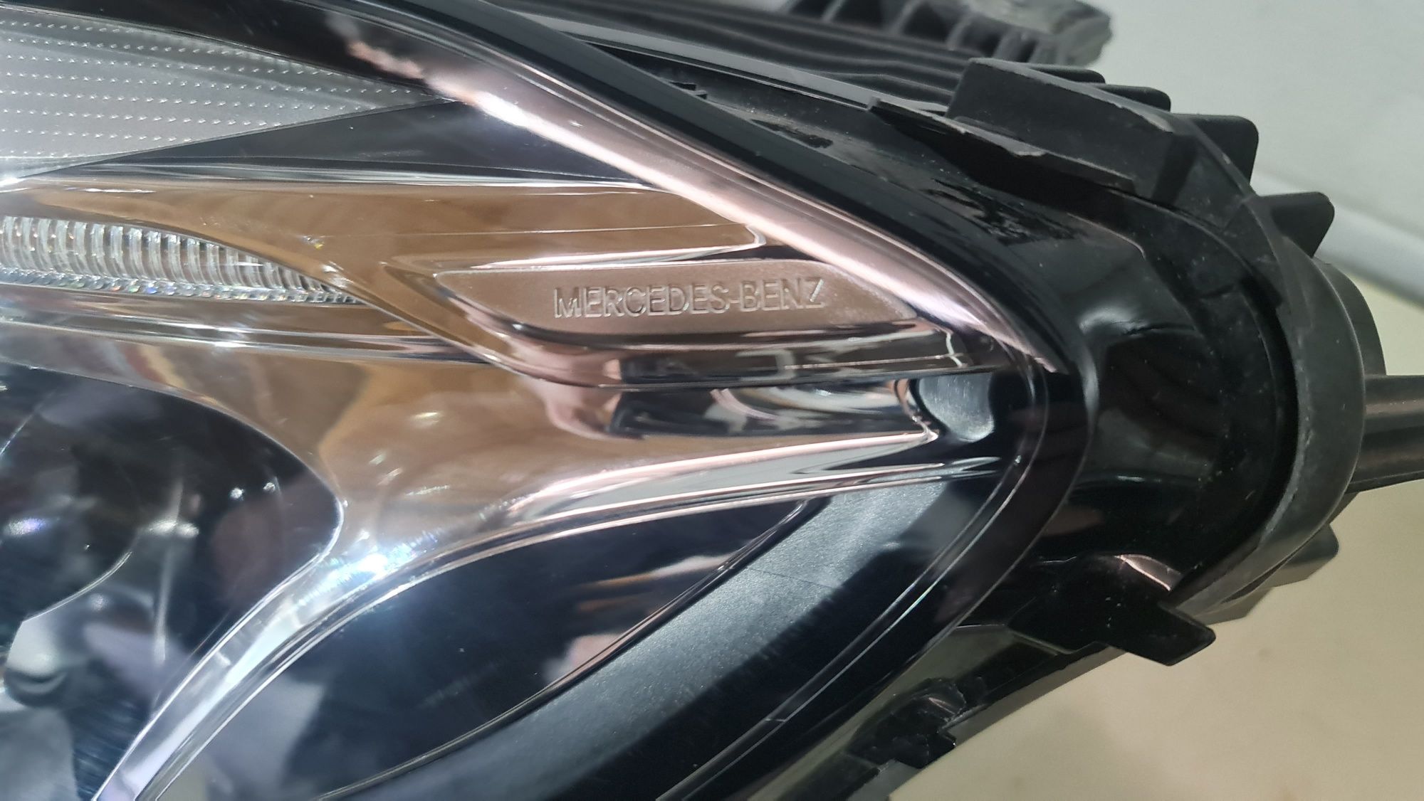 Far stanga Mercedes GLC W253 Led Intelligent Light System A2539060301