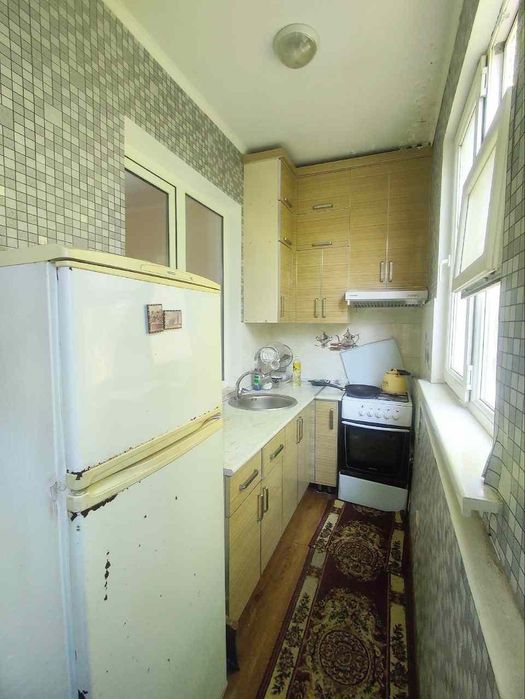 Срочно Сдам 3х комнатную . Семье или Студентам!!!