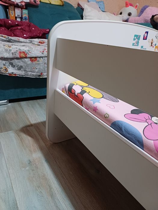 Vând pat copii junior,ptr camera copilului