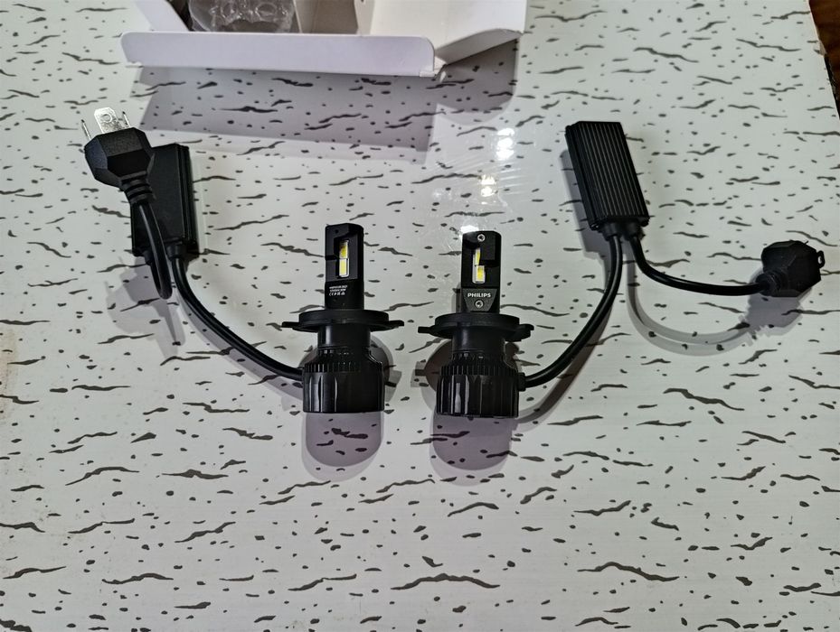 Лед крушки philips H7, H4, H1