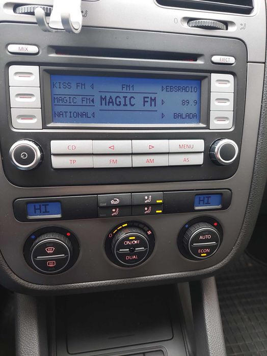 De vinzare vw golf 5.