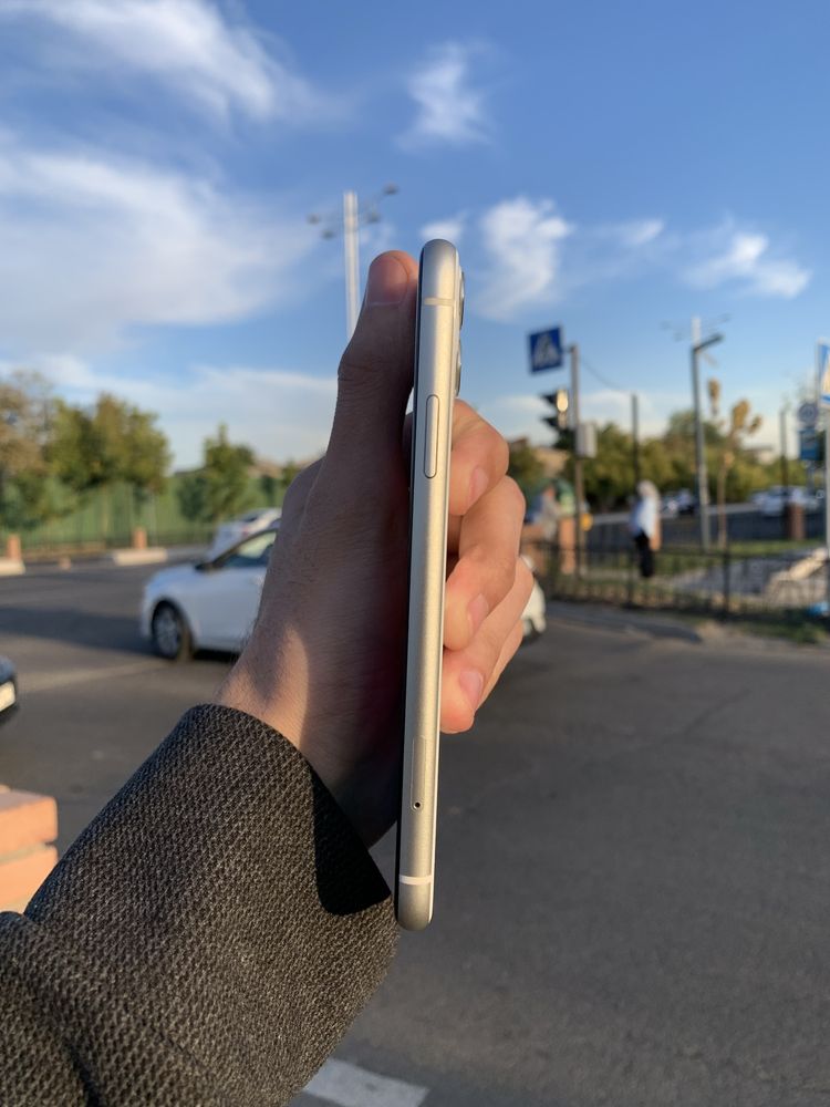 Iphone 11 Ideal White