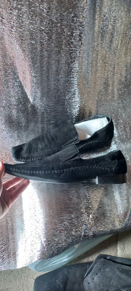 Продам мужскую обувь