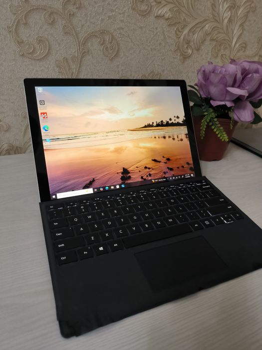 Microsoft Surface Pro 5 Platinum