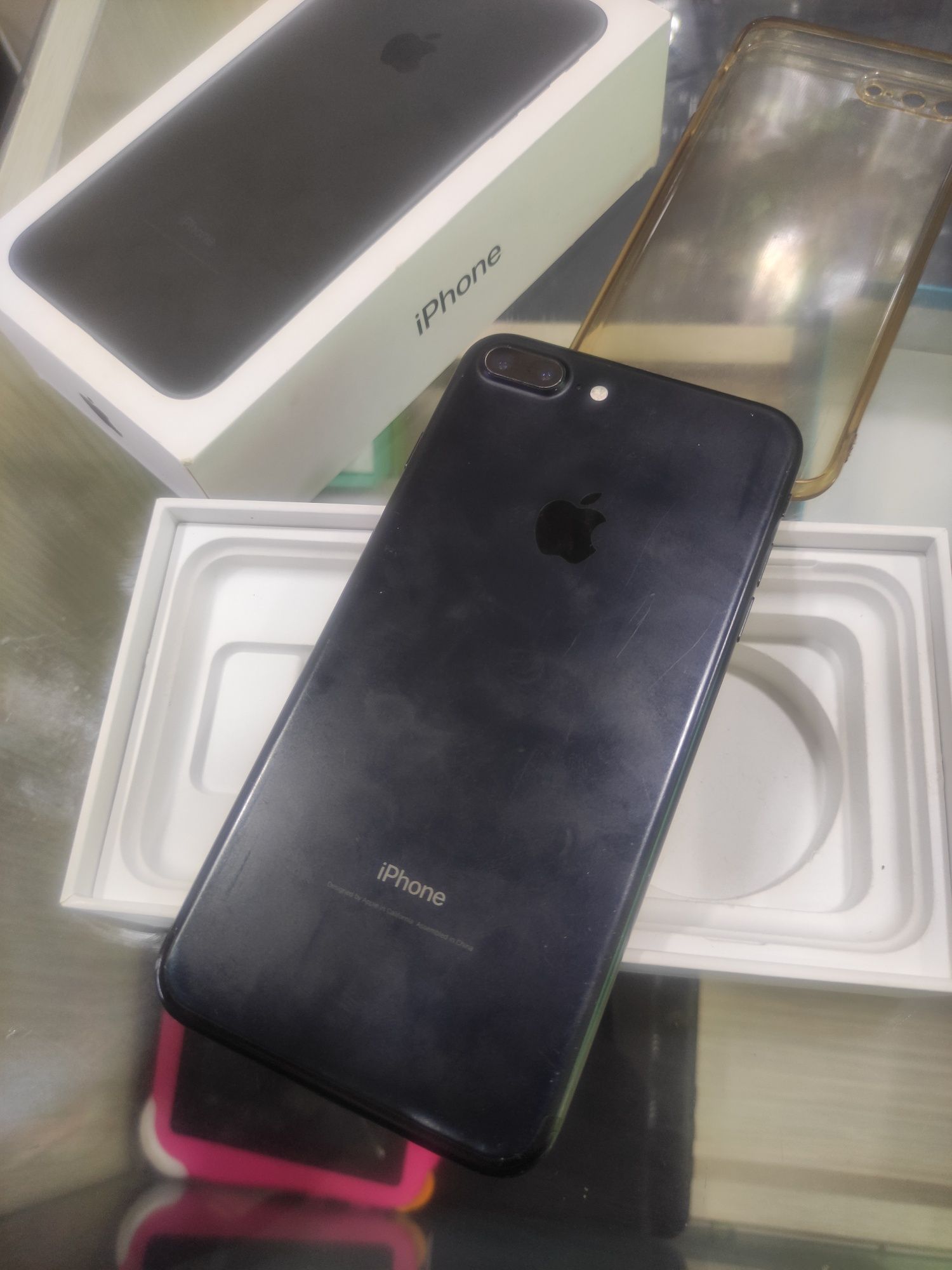 Iphone 7 + 128 gb radnoy
