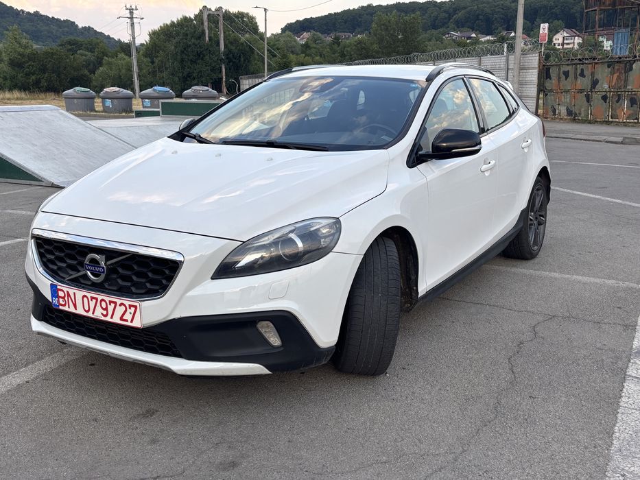 VOLVO V40 II Cross Country Dies 2.0 d3 Summum geartronic
