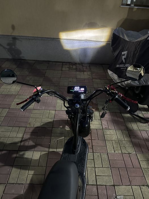 Vand scuter electric