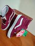 Basketi casual dama brand Vans.
